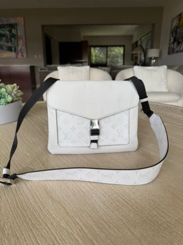 Crossbody LOUIS VUITTON